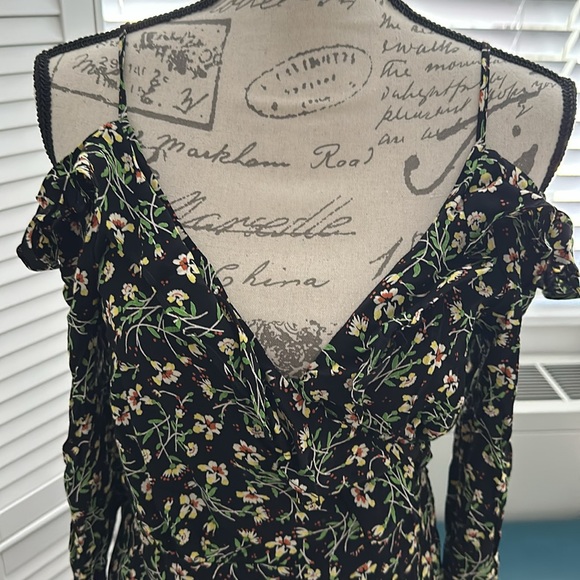 Floral Cold Shoulder Midi Dress - Picture 2 of 10